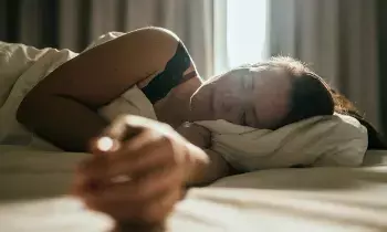 Sleep Less Than 7 Hours: 7 గంటల కంటే తక్కువ నిద్రపోతే శరీరంలో వచ్చే డేంజర్ మార్పులు ఇవే.. Sleep Less Than 7 Hours: 7 గంటల కంటే తక్కువ నిద్రపోతే శరీరంలో వచ్చే డేంజర్ మార్పులు ఇవే..