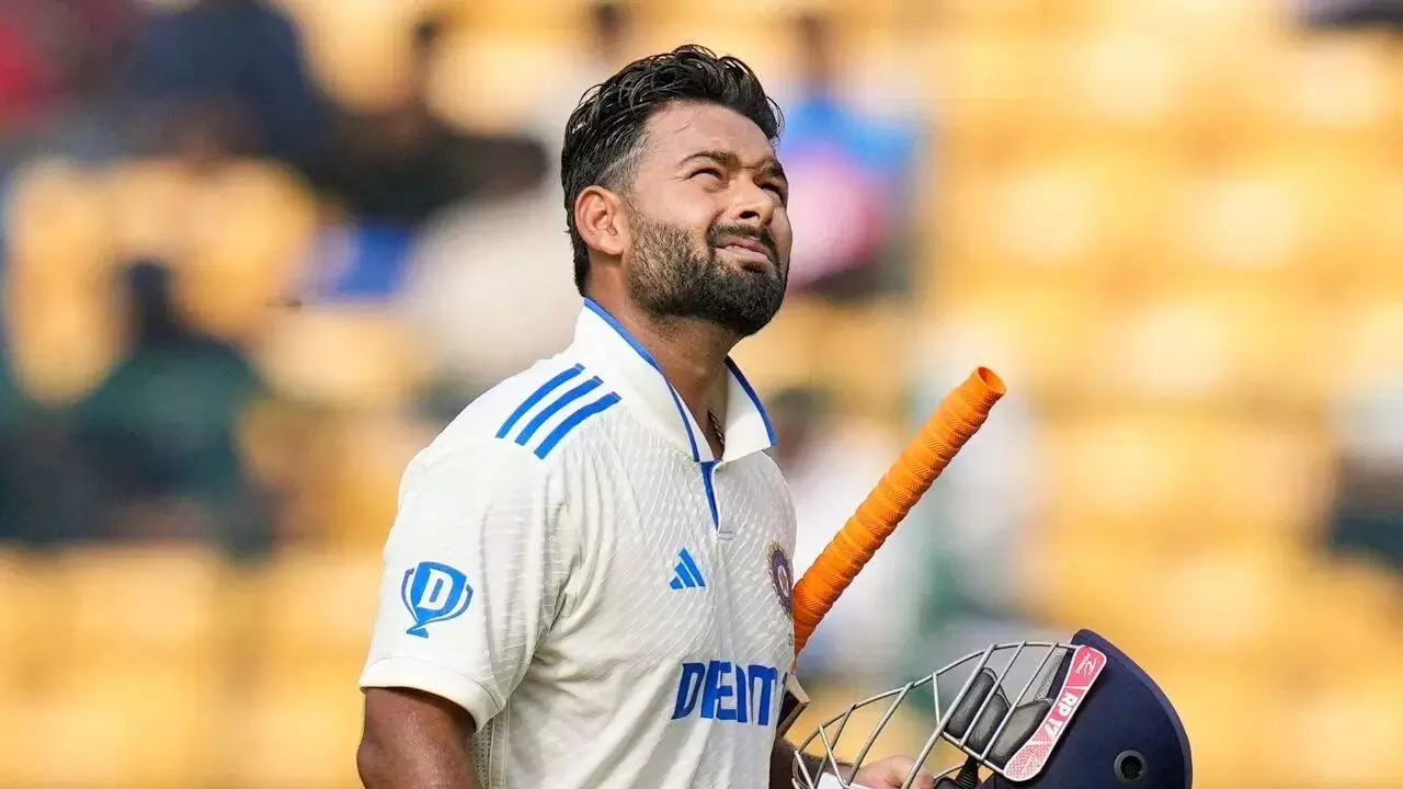 Former Cricketer Ramesh Makes Interesting Comments: పంత్ రీఎంట్రీతో అతడికి ఏ సమస్య ఉండదు.. మాజీ క్రికెటర్ రమేశ్ ఆసక్తికర వ్యాఖ్యలు Former Cricketer Ramesh Makes Interesting Comments: పంత్ రీఎంట్రీతో అతడికి ఏ సమస్య ఉండదు.. మాజీ క్రికెటర్ రమేశ్ ఆసక్తికర వ్యాఖ్యలు