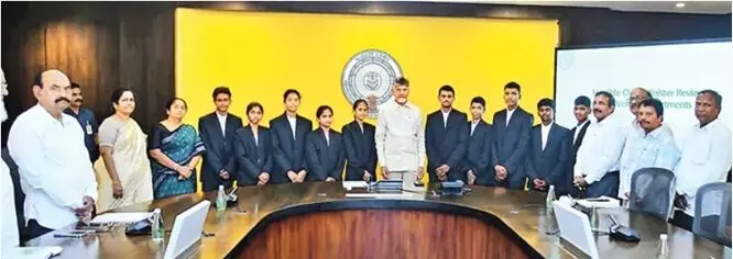 CM Chandrababu: ముఖ్యమంత్రి చంద్రబాబు: విదేశాల్లో ఉన్నతవిద్యకు పావలా వడ్డీ రుణాలు CM Chandrababu: ముఖ్యమంత్రి చంద్రబాబు: విదేశాల్లో ఉన్నతవిద్యకు పావలా వడ్డీ రుణాలు