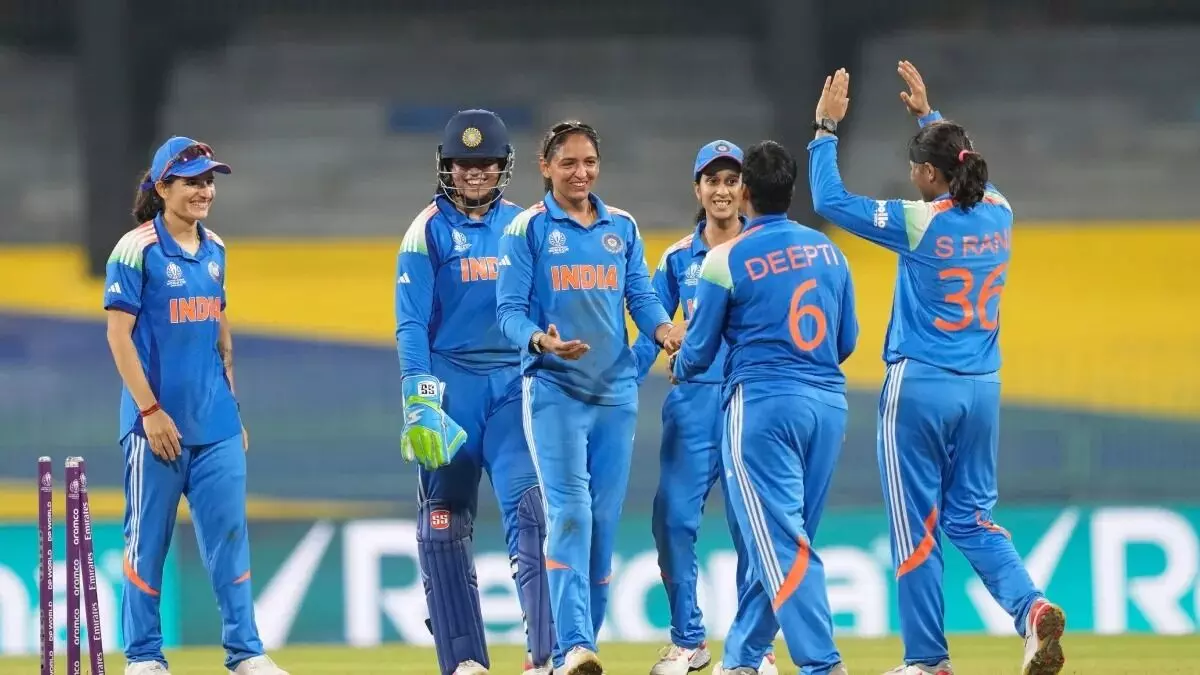 Harmanpreet Kaur: మిథాలీ రాజ్ రికార్డును బద్దలు కొట్టిన హర్మన్ప్రీత్ కౌర్ Harmanpreet Kaur: మిథాలీ రాజ్ రికార్డును బద్దలు కొట్టిన హర్మన్ప్రీత్ కౌర్