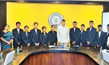 CM Chandrababu: ముఖ్యమంత్రి చంద్రబాబు: విదేశాల్లో ఉన్నతవిద్యకు పావలా వడ్డీ రుణాలు