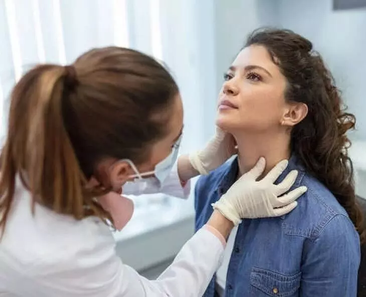 Thyroid Levels: థైరాయిడ్ లెవల్స్ నార్మల్గా ఉన్నాయని మందులు వాడటం మానేయొచ్చా? Thyroid Levels: థైరాయిడ్ లెవల్స్ నార్మల్గా ఉన్నాయని మందులు వాడటం మానేయొచ్చా?