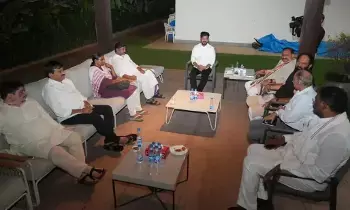 Strong Arguments on BC Reservations:  బీసీ రిజర్వేషన్లపై బలమైన వాదనలు: మంత్రులు, నేతలతో సమావేశం