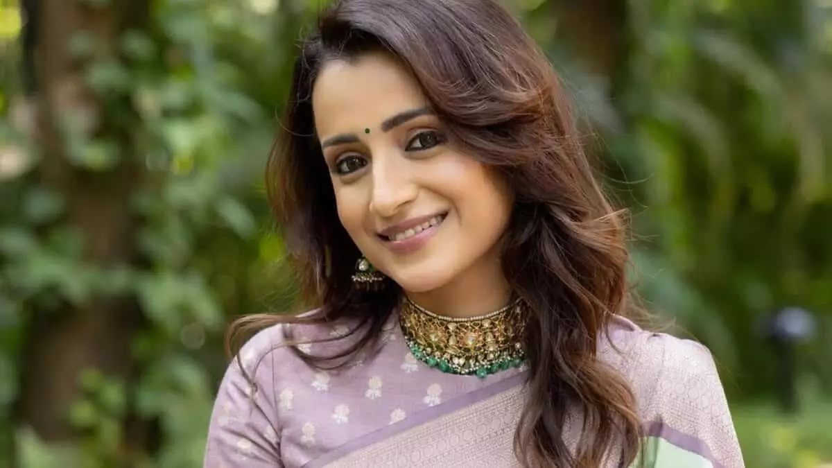 Trisha’s Sharp Response to Marriage Rumors: హనీమూన్ కూడా ప్లాన్ చేయండి: పెళ్లి వార్తలపై త్రిష ఘాటు స్పందన! Trisha’s Sharp Response to Marriage Rumors: హనీమూన్ కూడా ప్లాన్ చేయండి: పెళ్లి వార్తలపై త్రిష ఘాటు స్పందన!