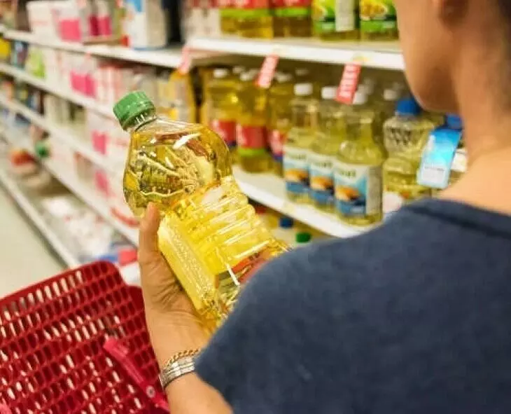 Best Oil for Cooking: వంటకు ఏ నూనె వాడాతే మంచిది? Best Oil for Cooking: వంటకు ఏ నూనె వాడాతే మంచిది?