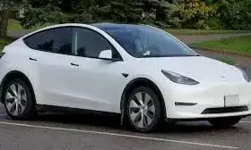 Tesla : డిమాండ్‌ను పెంచడానికి  సరికొత్త వ్యూహం.. ధర తగ్గించి రేంజ్ పెంచిన టెస్లా