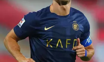 Cristiano Ronaldo: క్రిస్టియానో రోనాల్డో సంచలనం.. వరల్డ్ కప్ క్వాలిఫైయింగ్లో 41 గోల్స్ తో రికార్డు. Cristiano Ronaldo: క్రిస్టియానో రోనాల్డో సంచలనం.. వరల్డ్ కప్ క్వాలిఫైయింగ్లో 41 గోల్స్ తో రికార్డు.