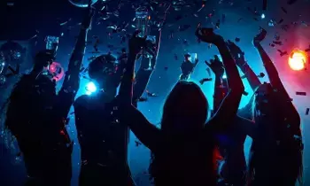 Rave Party Bust: రేవ్ పార్టీ భగ్నం: హైదరాబాద్ శివారుల ఫామ్హౌస్లో మహిళలతో డాన్స్.. పోలీసులు 33 మందిని పట్టుకున్నారు Rave Party Bust: రేవ్ పార్టీ భగ్నం: హైదరాబాద్ శివారుల ఫామ్హౌస్లో మహిళలతో డాన్స్.. పోలీసులు 33 మందిని పట్టుకున్నారు