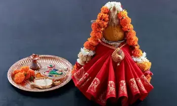 Coconut on the Kalash After Pooja: పూజ తర్వాత కలశం మీది కొబ్బరికాయను ఎలా ఉపయోగించాలి..? Coconut on the Kalash After Pooja: పూజ తర్వాత కలశం మీది కొబ్బరికాయను ఎలా ఉపయోగించాలి..?