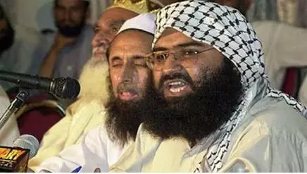Masood Azhar: మసూద్ అజర్: జైష్-ఇ-మహమ్మద్ ఉగ్రవాదులు మహిళలకు ఆన్లైన్ జిహాద్ కోర్సు.. చెల్లెళ్లు సాదియా, సమైరా నేతృత్వం Masood Azhar: మసూద్ అజర్: జైష్-ఇ-మహమ్మద్ ఉగ్రవాదులు మహిళలకు ఆన్లైన్ జిహాద్ కోర్సు.. చెల్లెళ్లు సాదియా, సమైరా నేతృత్వం