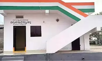 Indiramma Housing: ఇందిరమ్మ ఇళ్లు: 44.4 చ.గా.లోపు స్థలం ఉన్నా జీ+1 నిర్మాణానికి అనుమతి.. పట్టణ లబ్ధిదారులకు ప్రభుత్వ ఊరట! Indiramma Housing: ఇందిరమ్మ ఇళ్లు: 44.4 చ.గా.లోపు స్థలం ఉన్నా జీ+1 నిర్మాణానికి అనుమతి.. పట్టణ లబ్ధిదారులకు ప్రభుత్వ ఊరట!
