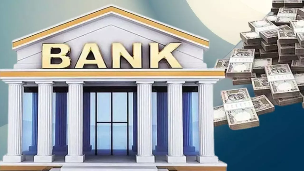 New Banking Rules : నవంబర్ 1 నుంచి మారనున్న బ్యాంక్ రూల్స్..బ్యాంక్ ఖాతా, లాకర్ నియమాల్లో కీలక మార్పులు New Banking Rules : నవంబర్ 1 నుంచి మారనున్న బ్యాంక్ రూల్స్..బ్యాంక్ ఖాతా, లాకర్ నియమాల్లో కీలక మార్పులు