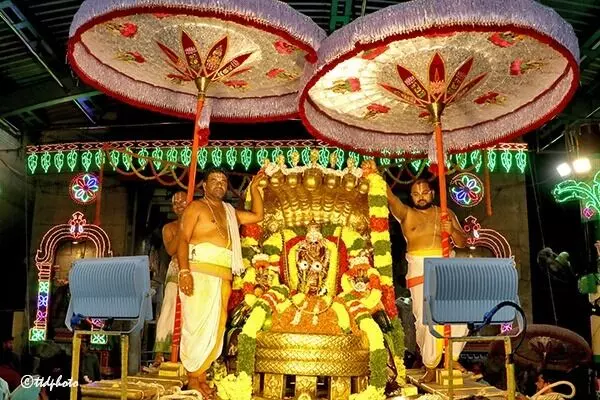 Lord Malayappa Swamy to bless devotees on Pedda Sesha Vahanam: అక్టోబర్ 25న పెద్ద శేష వాహనంపై మలయప్ప స్వామి దర్శనం Lord Malayappa Swamy to bless devotees on Pedda Sesha Vahanam: అక్టోబర్ 25న పెద్ద శేష వాహనంపై మలయప్ప స్వామి దర్శనం