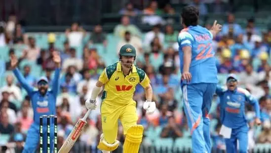Indias third ODI against Australia: ఆస్ట్రేలియా బ్యాటింగ్...ఇండియాకు వైట్ వాష్ తప్పేనా..? Indias third ODI against Australia: ఆస్ట్రేలియా బ్యాటింగ్...ఇండియాకు వైట్ వాష్ తప్పేనా..?
