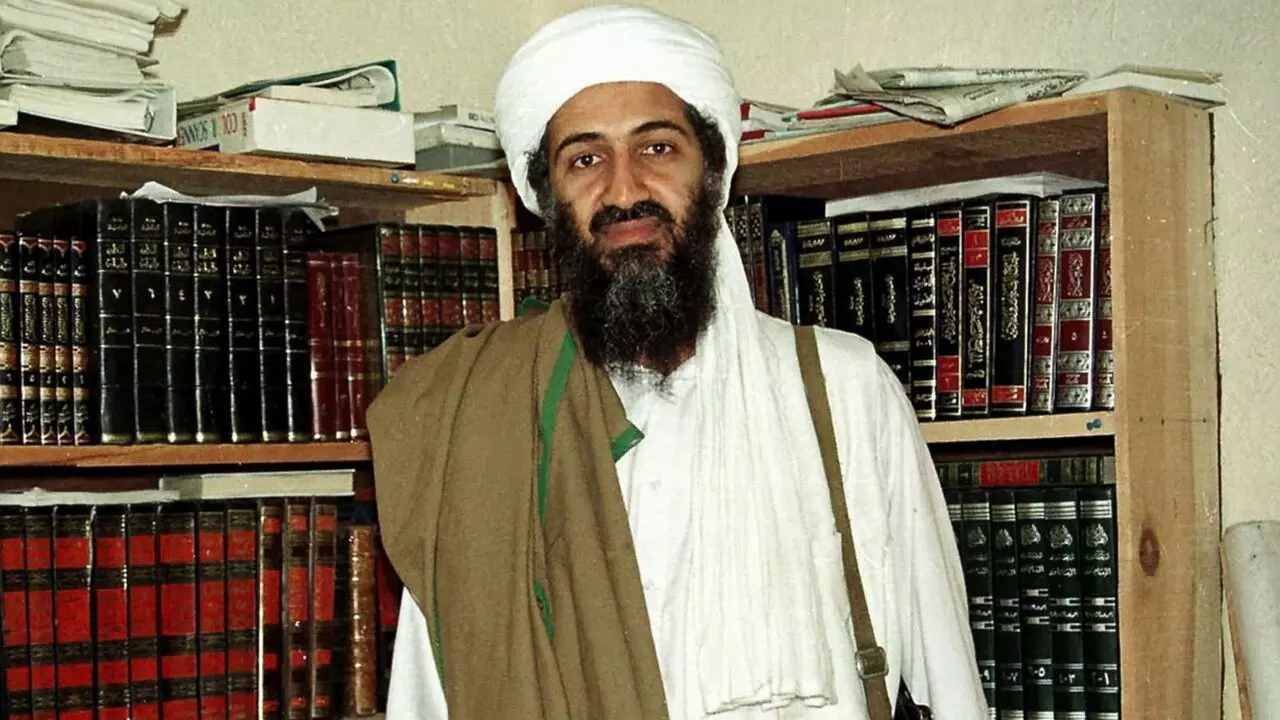 Osama Bin Laden: ఒసామా బిన్ లాడెన్: తోరాబోరా కొండల నుంచి మహిళా వేషంలో తప్పించుకున్నాడు.. Osama Bin Laden: ఒసామా బిన్ లాడెన్: తోరాబోరా కొండల నుంచి మహిళా వేషంలో తప్పించుకున్నాడు..