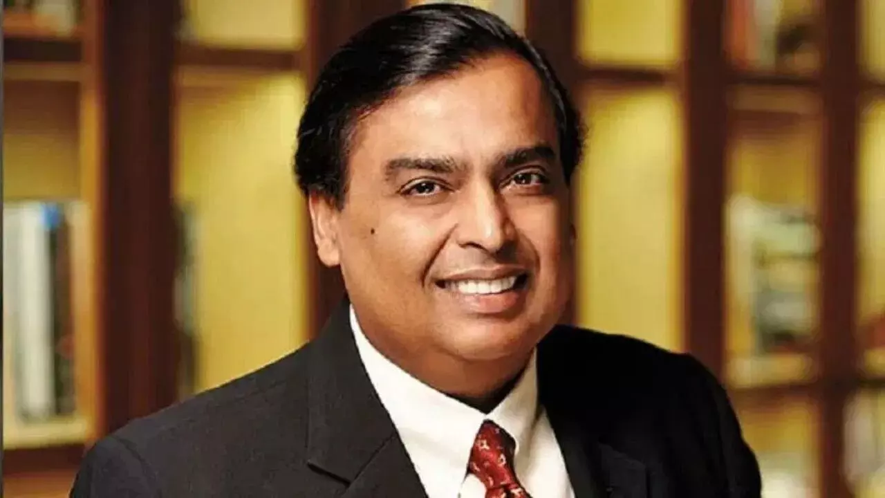 Reliance : కొన్ని గంటల్లోనే రూ.44,316 కోట్లు సంపాదన.. రిలయన్స్ ఇండస్ట్రీస్ రికార్డు Reliance : కొన్ని గంటల్లోనే రూ.44,316 కోట్లు సంపాదన.. రిలయన్స్ ఇండస్ట్రీస్ రికార్డు