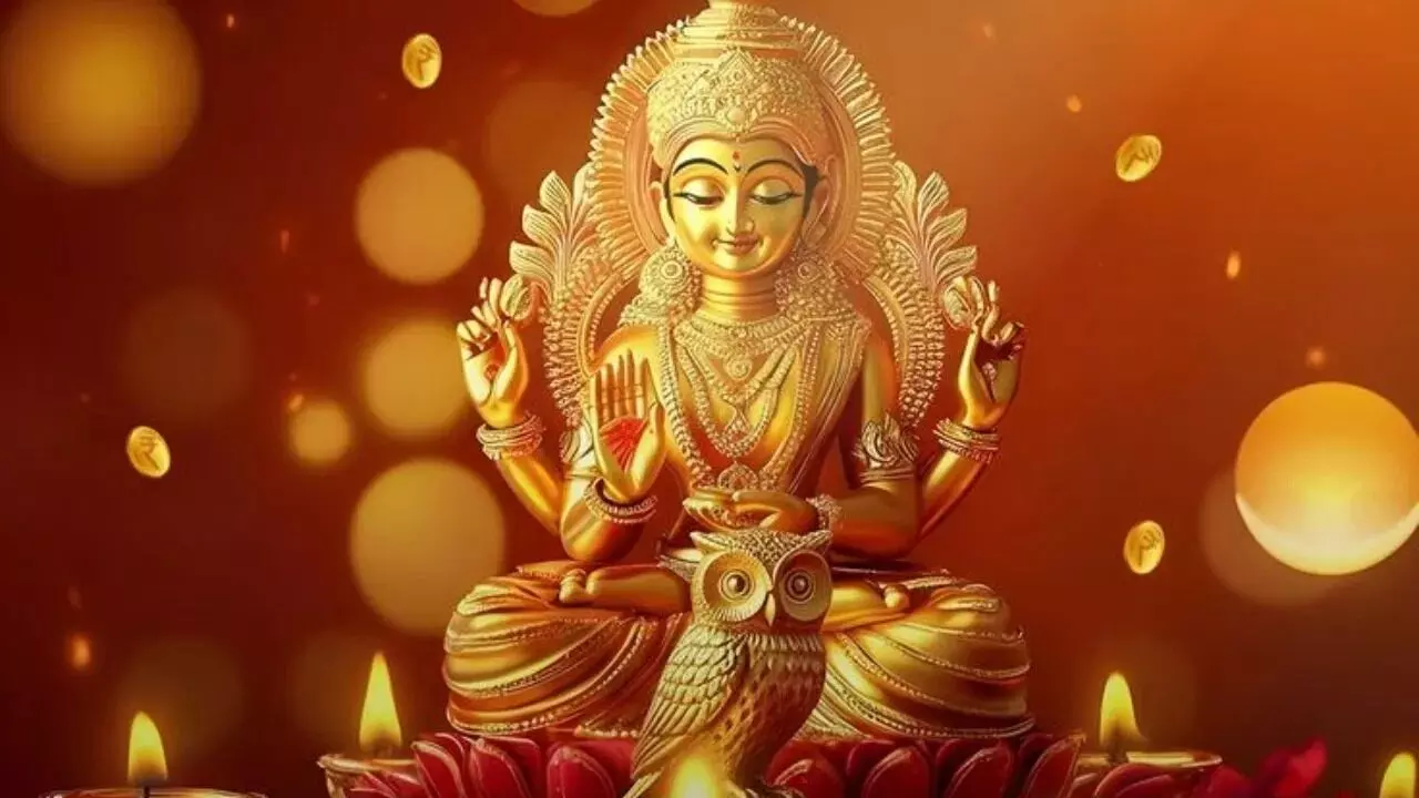 Rules to Attract Goddess Lakshmi’s Blessings and Wealth at Home: ఇంట్లో లక్ష్మీదేవి అనుగ్రహం, ధనప్రాప్తికి పాటించాల్సిన నియమాలు ఇవే Rules to Attract Goddess Lakshmi’s Blessings and Wealth at Home: ఇంట్లో లక్ష్మీదేవి అనుగ్రహం, ధనప్రాప్తికి పాటించాల్సిన నియమాలు ఇవే