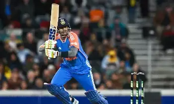 Australia vs India: ఆస్ట్రేలియా Vs ఇండియా మొదటి టీ20 రద్దు.. వర్షార్పణం! Australia vs India: ఆస్ట్రేలియా Vs ఇండియా మొదటి టీ20 రద్దు.. వర్షార్పణం!