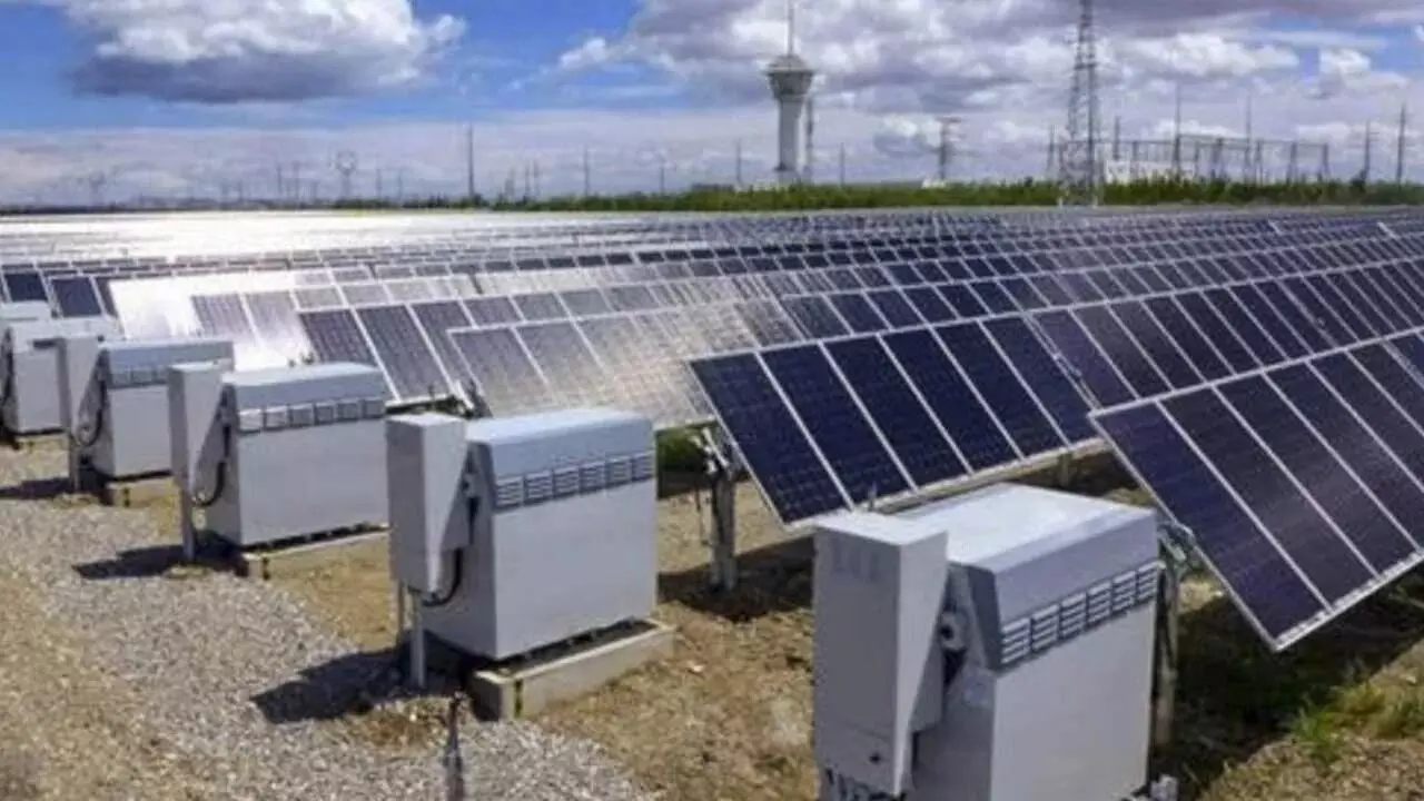 Renewable Energy : 2030 లక్ష్యం 9 ఏళ్ల ముందే.. పునరుత్పాదక ఇంధనంలో భారత్ సరికొత్త రికార్డు Renewable Energy : 2030 లక్ష్యం 9 ఏళ్ల ముందే.. పునరుత్పాదక ఇంధనంలో భారత్ సరికొత్త రికార్డు