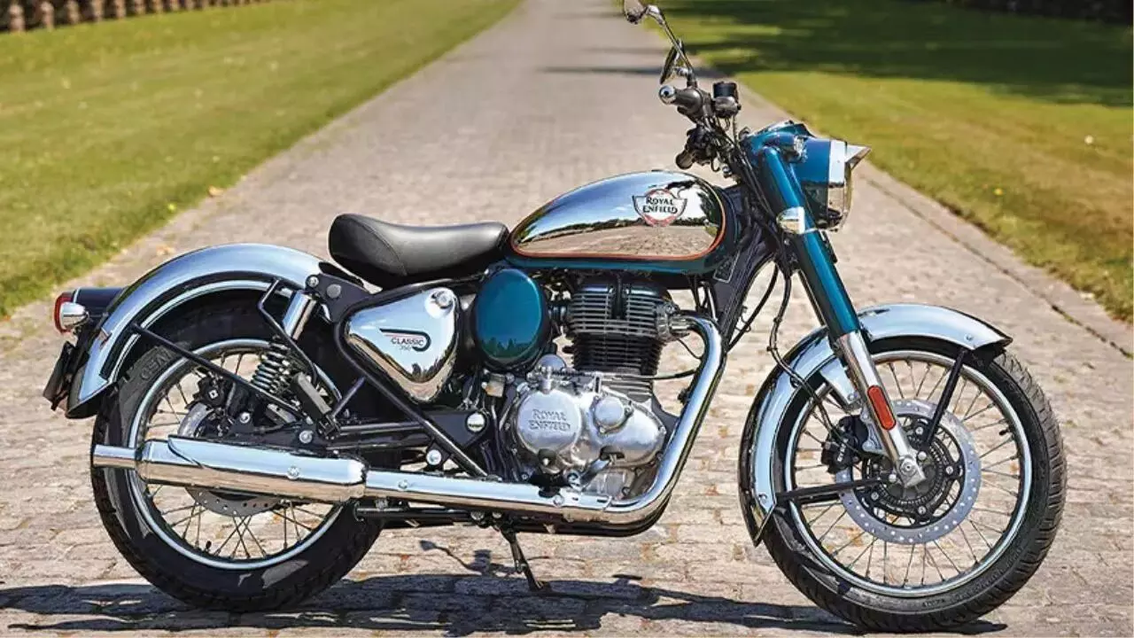 Royal Enfield Classic 350 : రాయల్ ఎన్ఫీల్డ్ క్లాసిక్ 350 కొనాలనుకుంటున్నారా? EMI ఎంత? వడ్డీ రేటు ఎంత పడుతుంది? Royal Enfield Classic 350 : రాయల్ ఎన్ఫీల్డ్ క్లాసిక్ 350 కొనాలనుకుంటున్నారా? EMI ఎంత? వడ్డీ రేటు ఎంత పడుతుంది?