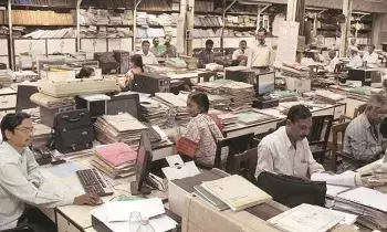 Employees in Telangana Government: తెలంగాణ ప్రభుత్వంలో 5 లక్షలకు పైగా తాత్కాలిక ఉద్యోగులు: ఆధార్ అప్‌డేట్ కోసం జీతాలు ఆలస్యం.. బోగస్ ఉద్యోగులు ఎవరో తేల్చాలి!
