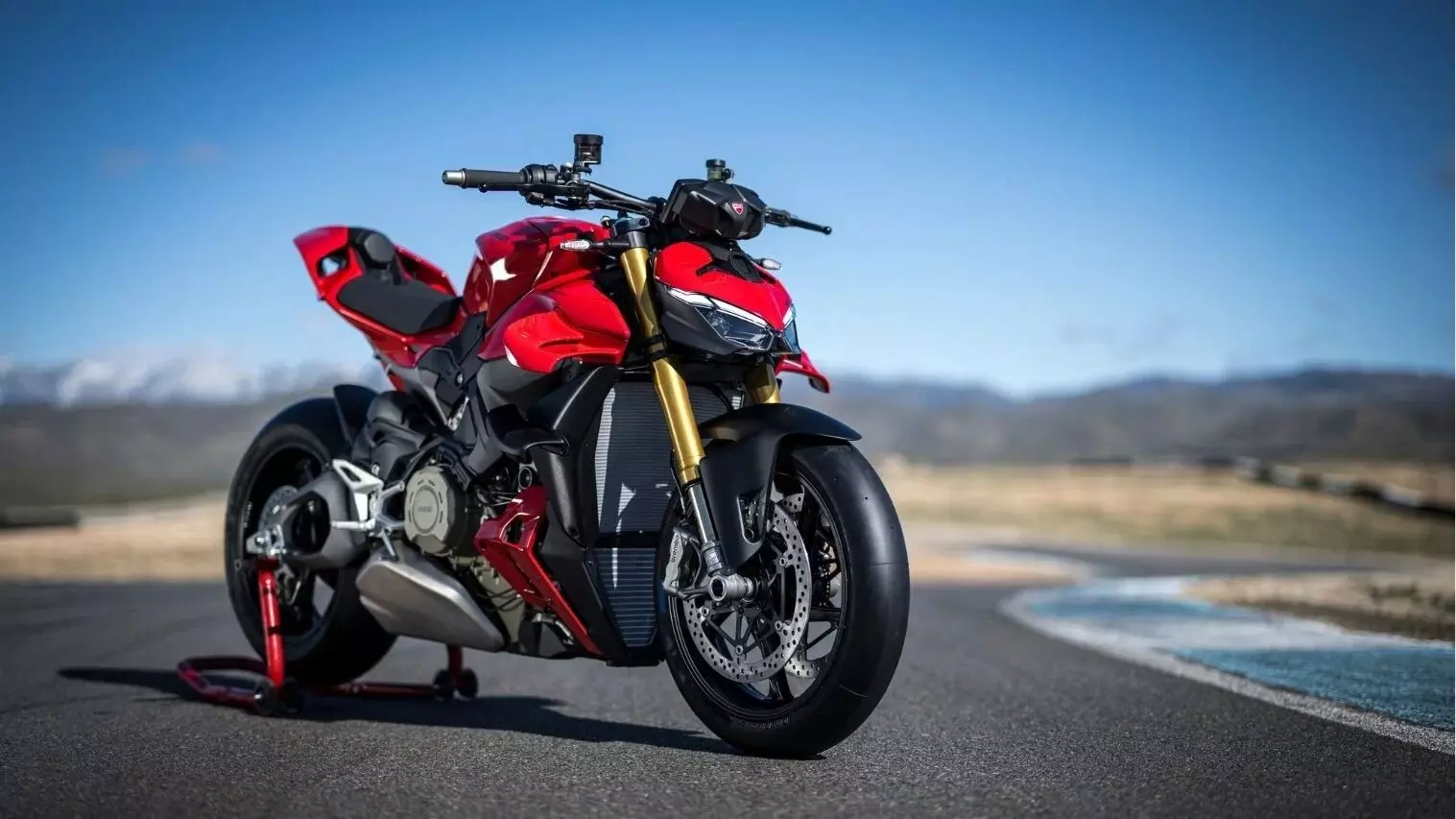 Ducati : డుకాటి స్ట్రీట్ఫైటర్ V4, V4 S భారత్లో లాంచ్.. ఈ బైకు ధరలో లగ్జరీ కారు కొనొచ్చు Ducati : డుకాటి స్ట్రీట్ఫైటర్ V4, V4 S భారత్లో లాంచ్.. ఈ బైకు ధరలో లగ్జరీ కారు కొనొచ్చు