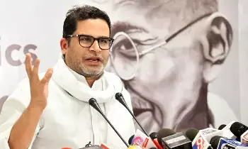 Prashant Kishor: ప్రశాంత్ కిశోర్: అయితే 150.. లేదంటే 10 సీట్లు: జన్ సురాజ్ పార్టీకి ధీమా Prashant Kishor: ప్రశాంత్ కిశోర్: అయితే 150.. లేదంటే 10 సీట్లు: జన్ సురాజ్ పార్టీకి ధీమా