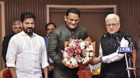 Minister Azharuddin: మంత్రి అజారుద్దీన్కు మైనార్టీల సంక్షేమం, పబ్లిక్ ఎంటర్ప్రైజెస్ శాఖలు Minister Azharuddin: మంత్రి అజారుద్దీన్కు మైనార్టీల సంక్షేమం, పబ్లిక్ ఎంటర్ప్రైజెస్ శాఖలు