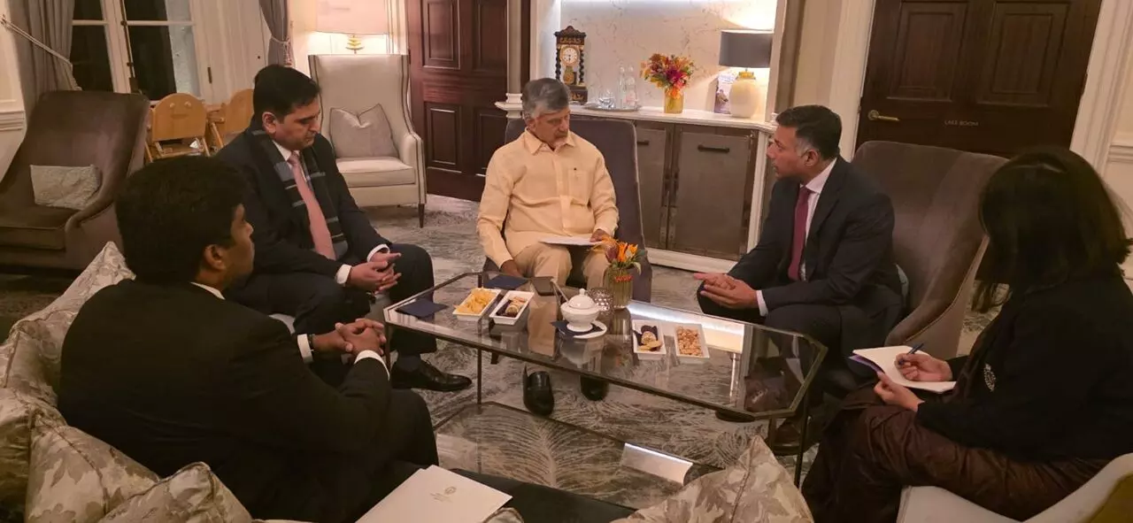 Chandrababu: చంద్రబాబు: సీఎం చంద్రబాబుతో భారత హైకమిషనర్ భేటీ Chandrababu: చంద్రబాబు: సీఎం చంద్రబాబుతో భారత హైకమిషనర్ భేటీ