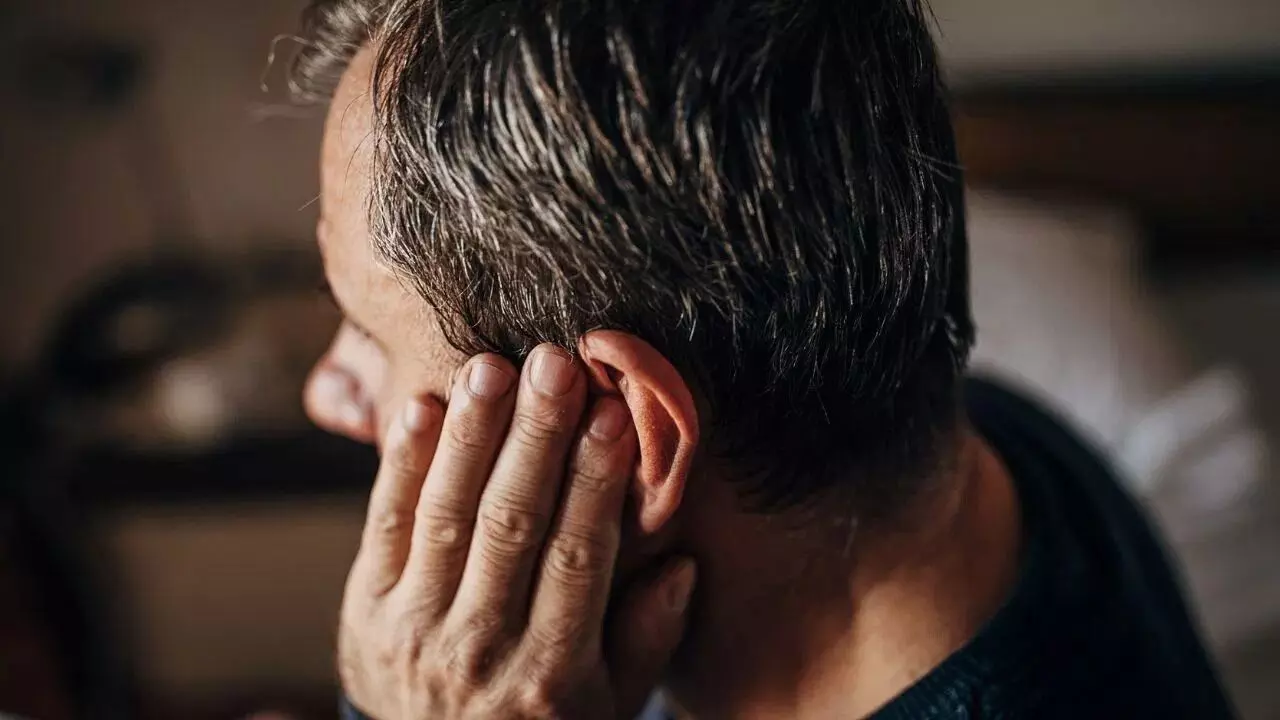 Ear Infections Increase in Winter: చలికాలంలో చెవి ఇన్ఫెక్షన్లు ఎందుకు పెరుగుతాయి.. నివారణకు 5 ముఖ్య చిట్కాలు ఇవే.. Ear Infections Increase in Winter: చలికాలంలో చెవి ఇన్ఫెక్షన్లు ఎందుకు పెరుగుతాయి.. నివారణకు 5 ముఖ్య చిట్కాలు ఇవే..