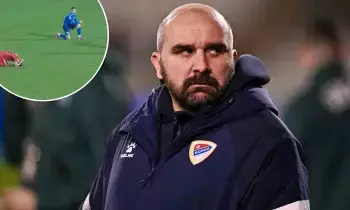 Coach Dies of Heart Attack: మ్యాచ్ మధ్యలోనే గుండెపోటుతో కోచ్ మృతి Coach Dies of Heart Attack: మ్యాచ్ మధ్యలోనే గుండెపోటుతో కోచ్ మృతి