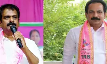 Jubilee Hills By-Election: జూబ్లీహిల్స్ ఉపఎన్నికల సందర్భంగా BRS నాయకుల ఇళ్లలో ఫ్లయింగ్ స్క్వాడ్ సోదాలు Jubilee Hills By-Election: జూబ్లీహిల్స్ ఉపఎన్నికల సందర్భంగా BRS నాయకుల ఇళ్లలో ఫ్లయింగ్ స్క్వాడ్ సోదాలు