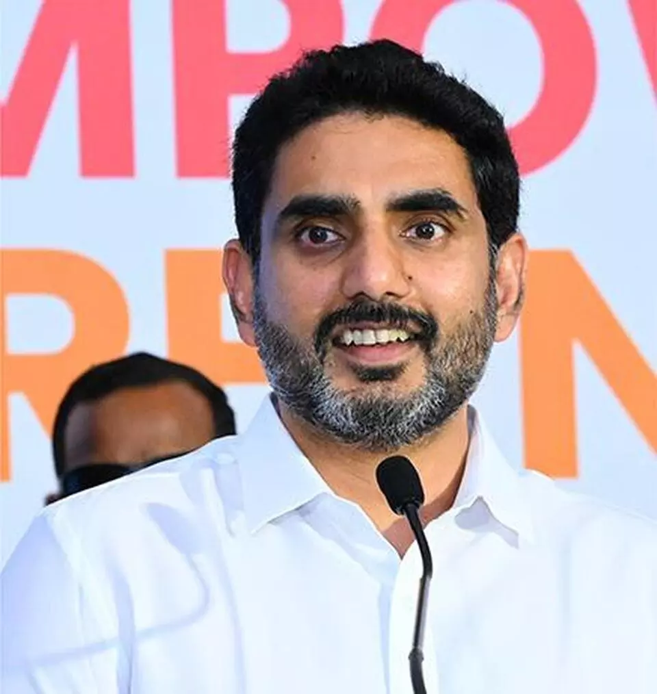 Minister Nara Lokesh: రూ.5,942 కోట్ల భారీ పెట్టుబడి.. ఏపీకి ప్రీమియర్ ఎనర్జీస్ గ్రీన్ సిగ్నల్! Minister Nara Lokesh: రూ.5,942 కోట్ల భారీ పెట్టుబడి.. ఏపీకి ప్రీమియర్ ఎనర్జీస్ గ్రీన్ సిగ్నల్!