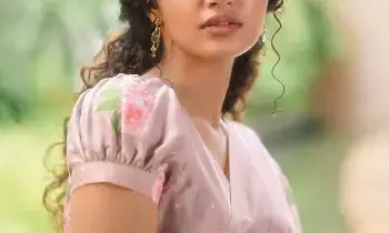 Anupama Parameswaran: అనుపమ పరమేశ్వరన్ ఆన్లైన్ వేధింపులు.. విచారణలో ఊహించని ట్విస్ట్.. Anupama Parameswaran: అనుపమ పరమేశ్వరన్ ఆన్లైన్ వేధింపులు.. విచారణలో ఊహించని ట్విస్ట్..