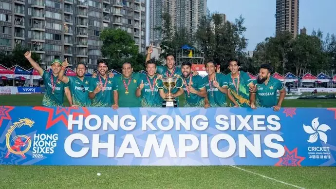 Pakistan Creates History: రికార్డు సృష్టించిన పాకిస్తాన్: ఆరోసారి హాంకాంగ్ సిక్సెస్ టైటిల్ కైవసం! Pakistan Creates History: రికార్డు సృష్టించిన పాకిస్తాన్: ఆరోసారి హాంకాంగ్ సిక్సెస్ టైటిల్ కైవసం!