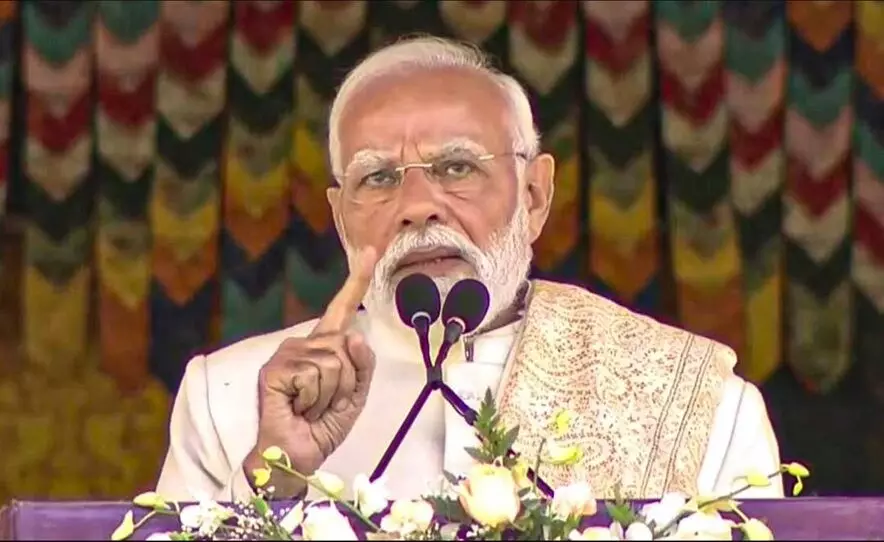 PM Modi Warns: ఢిల్లీ పేలుళ్లు: బాధ్యులను వదలను.. ఎవరైనా సరే! - భూటాన్లో ప్రధాని మోదీ హెచ్చరిక PM Modi Warns: ఢిల్లీ పేలుళ్లు: బాధ్యులను వదలను.. ఎవరైనా సరే! - భూటాన్లో ప్రధాని మోదీ హెచ్చరిక