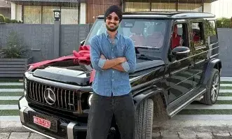 Arshdeep Singh : కోట్లు విలువ చేసే ఖరీదైన కారు కొనుగోలు చేసిన టీమిండియా సెన్సేషన్ Arshdeep Singh : కోట్లు విలువ చేసే ఖరీదైన కారు కొనుగోలు చేసిన టీమిండియా సెన్సేషన్