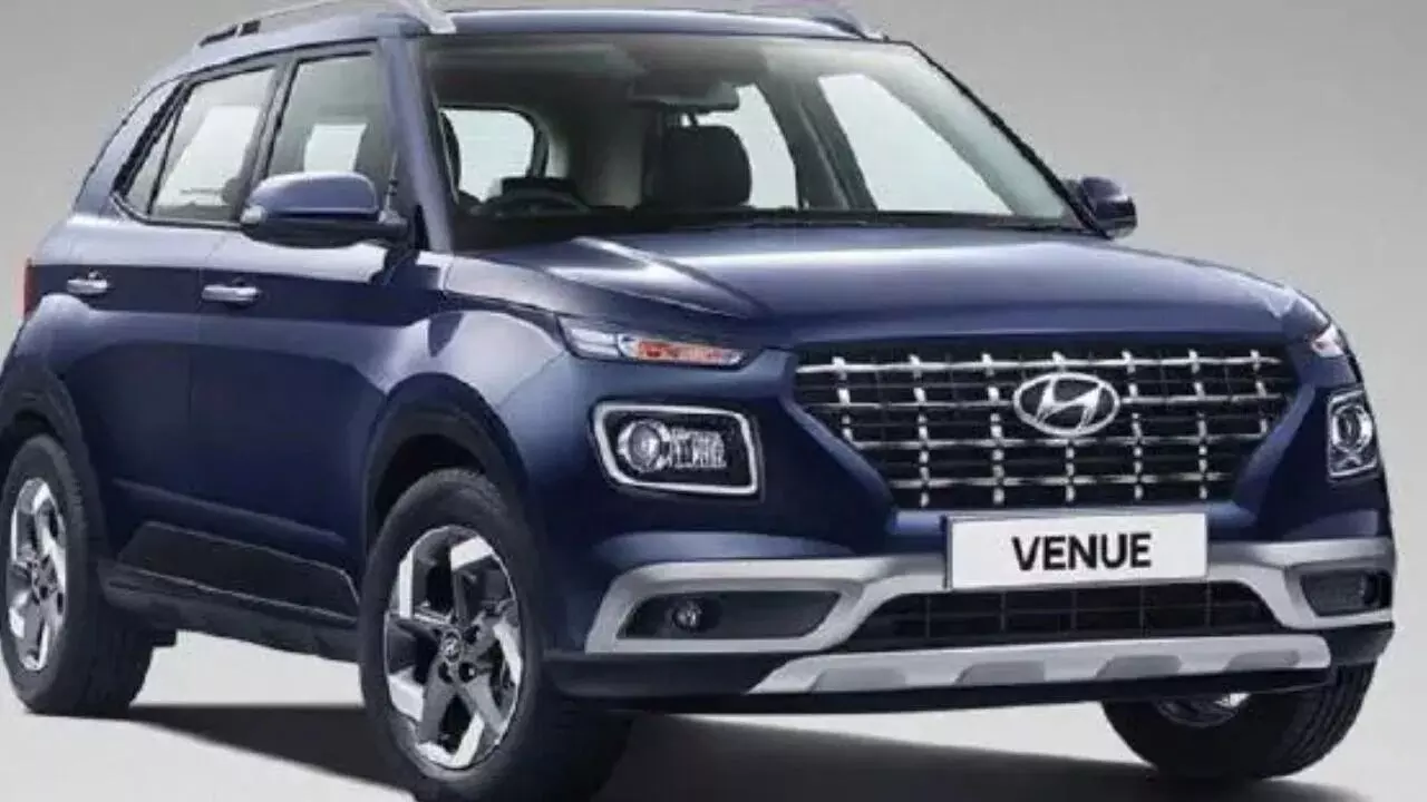 Hyundai Venue 2025 : కియా సోనెట్లో లేని 6 ఫీచర్లు.. 2025 హ్యుందాయ్ వెన్యూలో వచ్చిన కొత్త అప్డేట్స్ ఏంటి? Hyundai Venue 2025 : కియా సోనెట్లో లేని 6 ఫీచర్లు.. 2025 హ్యుందాయ్ వెన్యూలో వచ్చిన కొత్త అప్డేట్స్ ఏంటి?