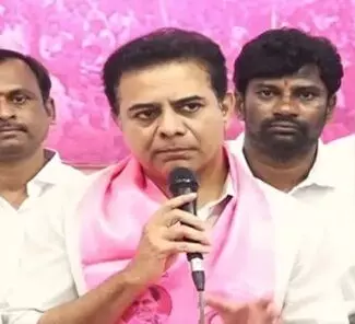 KTR Press Meet: కేటీఆర్ ప్రెస్మీట్: ఫలితాలు నిరుత్సాహపరిచాయి.. ప్రతిపక్ష పాత్ర బలంగా పోషిస్తాం KTR Press Meet: కేటీఆర్ ప్రెస్మీట్: ఫలితాలు నిరుత్సాహపరిచాయి.. ప్రతిపక్ష పాత్ర బలంగా పోషిస్తాం