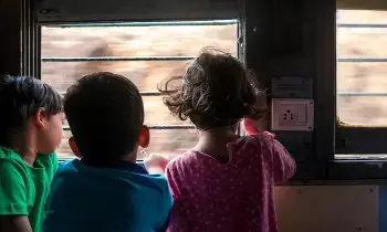 IRCTC Child Ticket Rules : రైలు ప్రయాణికులకు అలర్ట్.. పిల్లల టికెట్లలో రాయితీ ఉందా? లేక పూర్తి ధర కట్టాలా?