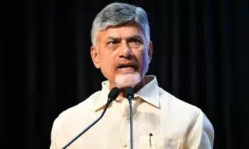 Chandrababu expresses deep shock over Saudi bus accident: చంద్రబాబు: సౌదీ బస్సు ప్రమాదం హృదయవిదారకం.. మృతుల కుటుంబాలకు సానుభూతి Chandrababu expresses deep shock over Saudi bus accident: చంద్రబాబు: సౌదీ బస్సు ప్రమాదం హృదయవిదారకం.. మృతుల కుటుంబాలకు సానుభూతి