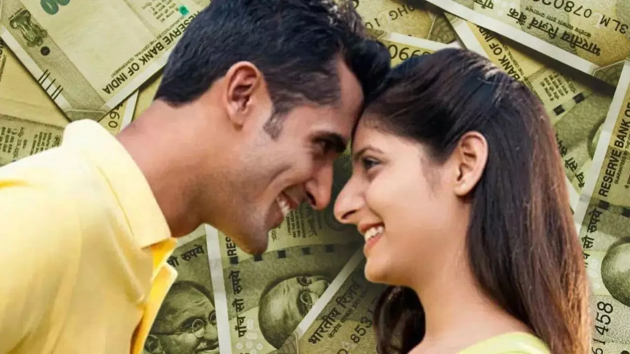 Investment Schemes : భార్య భవిష్యత్తు కోసం బెస్ట్ ఇన్వెస్ట్మెంట్ ప్లాన్స్ ఇవే.. భద్రత, భారీ రాబడి గ్యారెంటీ Investment Schemes : భార్య భవిష్యత్తు కోసం బెస్ట్ ఇన్వెస్ట్మెంట్ ప్లాన్స్ ఇవే.. భద్రత, భారీ రాబడి గ్యారెంటీ