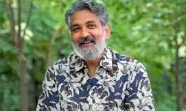 Rajamouli Thanks His Team: అంతా మీ వల్లే.. తన టీమ్కు థాంక్స్ చెప్పిన రాజమౌళి Rajamouli Thanks His Team: అంతా మీ వల్లే.. తన టీమ్కు థాంక్స్ చెప్పిన రాజమౌళి