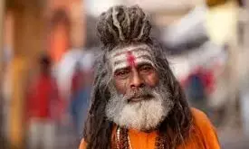 The Mystery of Three Lines on the Forehead: నుదిటిపై మూడు రేఖల రహస్యం: విభూతి మూడు గీతల్లో ఎందుకు పెట్టుకుంటారో తెలుసా? The Mystery of Three Lines on the Forehead: నుదిటిపై మూడు రేఖల రహస్యం: విభూతి మూడు గీతల్లో ఎందుకు పెట్టుకుంటారో తెలుసా?