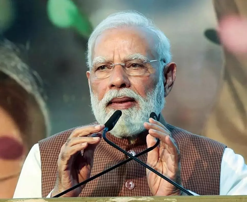PM Modi at Sathya Sai Shata Jayanti Celebrations: పుట్టపర్తి పవిత్ర భూమి... ఇక్కడ ఏదో అపూర్వ శక్తి ఉంది: సత్యసాయి శతజయంతి వేడుకల్లో ప్రధాని మోదీ PM Modi at Sathya Sai Shata Jayanti Celebrations: పుట్టపర్తి పవిత్ర భూమి... ఇక్కడ ఏదో అపూర్వ శక్తి ఉంది: సత్యసాయి శతజయంతి వేడుకల్లో ప్రధాని మోదీ