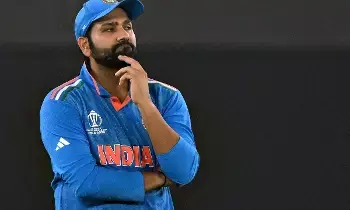 Rohit Sharma: వన్డేల్లో  టాప్ ప్లేస్ కోల్పోయిన రోహిత్