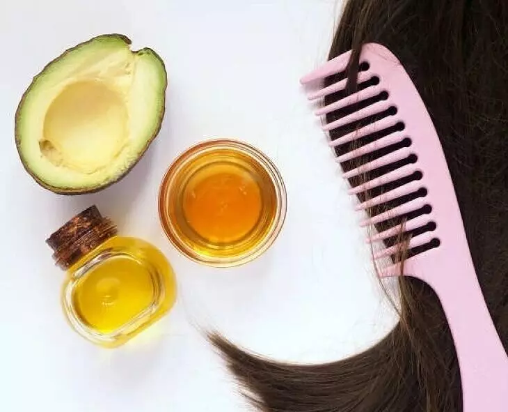 Avocado: కురుల సౌందర్యానికి అవకాడో ఔషధం! Avocado: కురుల సౌందర్యానికి అవకాడో ఔషధం!
