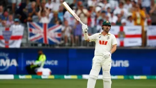 Ashes Test: యాషెస్: తొలి టెస్ట్లో ఆసీస్ ఘన విజయం.. ట్రావిస్ హెడ్ సెంచరీ సునామీ Ashes Test: యాషెస్: తొలి టెస్ట్లో ఆసీస్ ఘన విజయం.. ట్రావిస్ హెడ్ సెంచరీ సునామీ