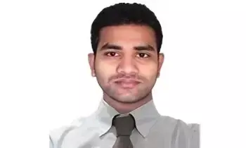 iBomma Ravi: మామా హైదరాబాద్ వచ్చా: ఒక్క మెసేజ్తో దొరికిపోయిన ఐబొమ్మ రవి iBomma Ravi: మామా హైదరాబాద్ వచ్చా: ఒక్క మెసేజ్తో దొరికిపోయిన ఐబొమ్మ రవి