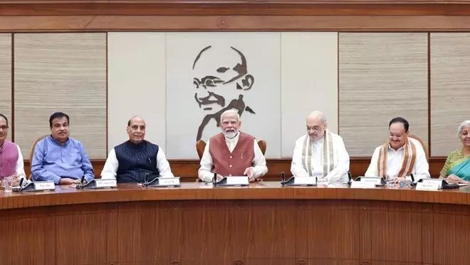 Key Decisions by Union Cabinet: కేంద్ర కేబినెట్ కీలక నిర్ణయాలు: రేర్ ఎర్త్ మ్యాగ్నెట్లకు రూ.7,280 కోట్లు, పుణే మెట్రో విస్తరణకు రూ.9,858 కోట్లు, రైల్వే ప్రాజెక్టులకు గ్రీన్ సిగ్నల్ Key Decisions by Union Cabinet: కేంద్ర కేబినెట్ కీలక నిర్ణయాలు: రేర్ ఎర్త్ మ్యాగ్నెట్లకు రూ.7,280 కోట్లు, పుణే మెట్రో విస్తరణకు రూ.9,858 కోట్లు, రైల్వే ప్రాజెక్టులకు గ్రీన్ సిగ్నల్